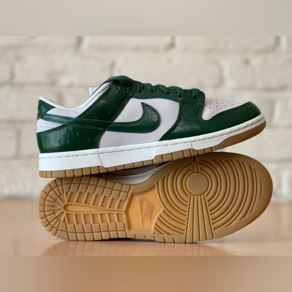 Nike Womens Dunk Low LX Retro Classic Shoes Sizes Color Phantom/Ale Brown-Sail